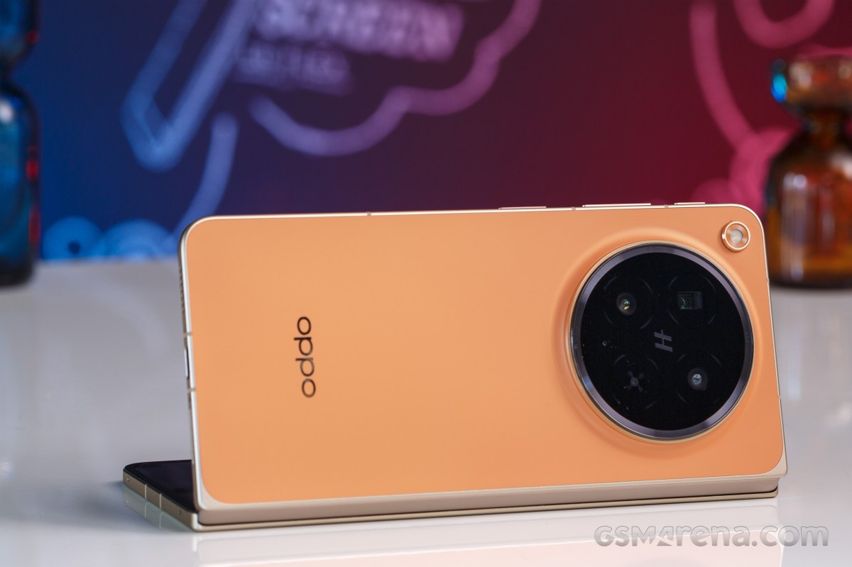 오포 파인드 N7 유출, 2nm 칩셋과 200MP 메인 카메라 탑재 추정 대표 이미지
